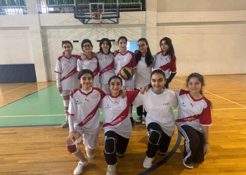 Qızlarımız voleybol turnirində