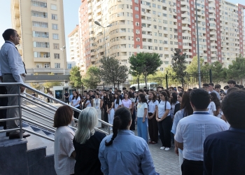 IX, X, XI sinif şagirdləri dər...