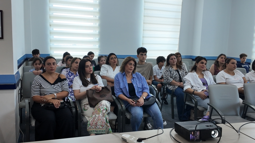 Valideynlərə yeni tədris ilinə hazırlıq işləri ilə bağlı məlumat verilib