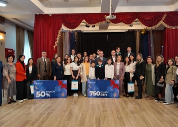 Şagirdlərin təltifetmə mərasimi keçirilib