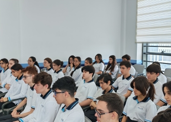 XI sinif şagirdləri ilə görüş ...