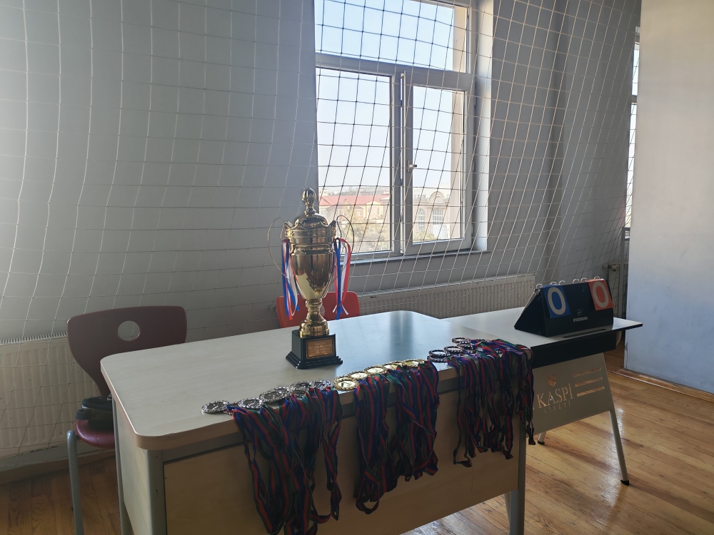 Kaspi Liseyləri arasında gərgin idman mübarizəsi şəraitində keçən yarışda  komandalar çempion adı və kubok uğrunda mübarizə aparıblar.