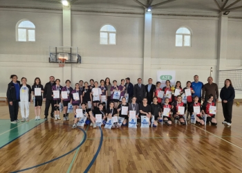 Liseyin komandası yarışda əzmkarlıq və parlaq oyun nümayiş etdirib