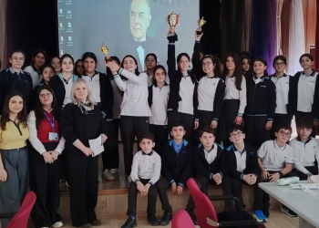 Liseydə Fizika bilik yarışı ke...