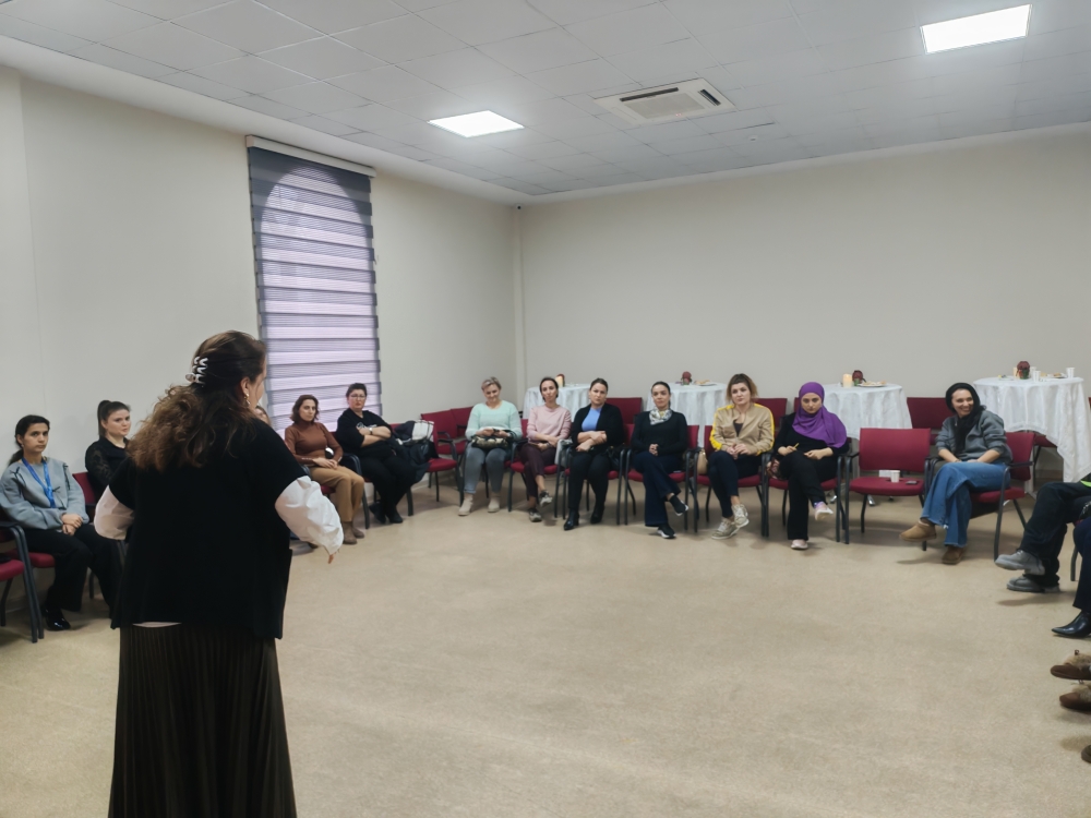 “Uşaq və kompüter” mövzusunda psixoloji təlim keçirilib