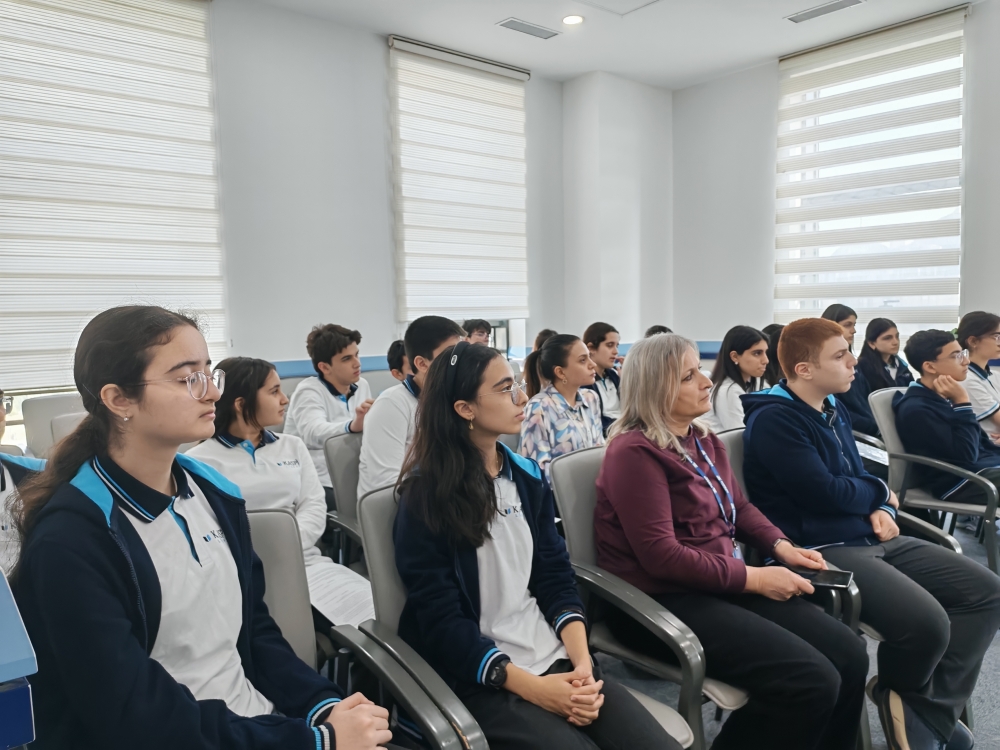 “Sabahın alimləri” müsabiqəsinə hazırlıqla bağlı şagirdlərlə görüş