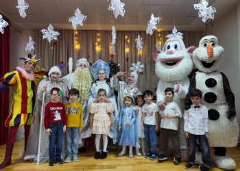 İbtidai siniflərin Yeni il şənliyi