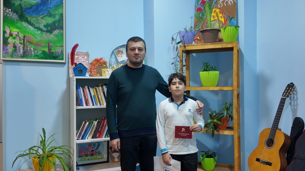 Şagirdimiz şahmat yarışında uğur qazanıb