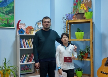 Şagirdimiz şahmat yarışında uğ...