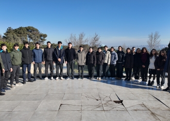 Kaspi Liseyinin şagird və müəl...